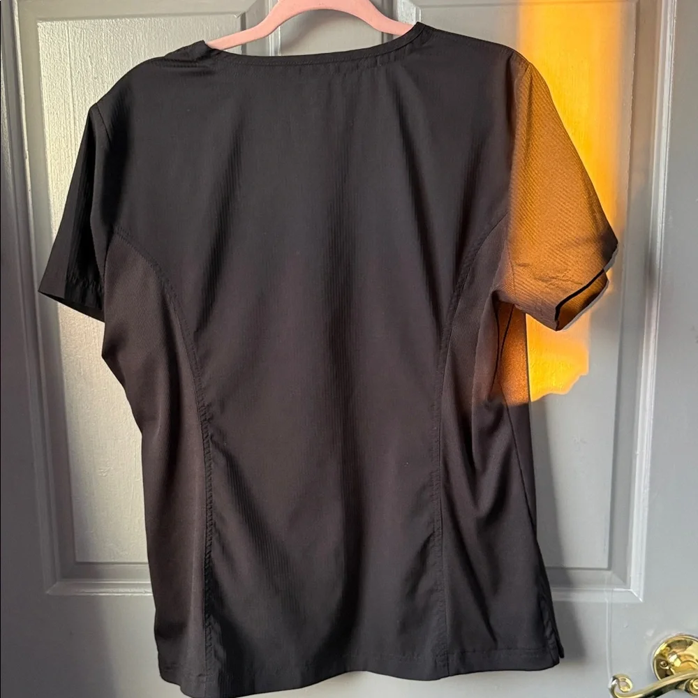 Koi Black Short Sleeve Top with Zipper and Pockets - Picture 6 of 6